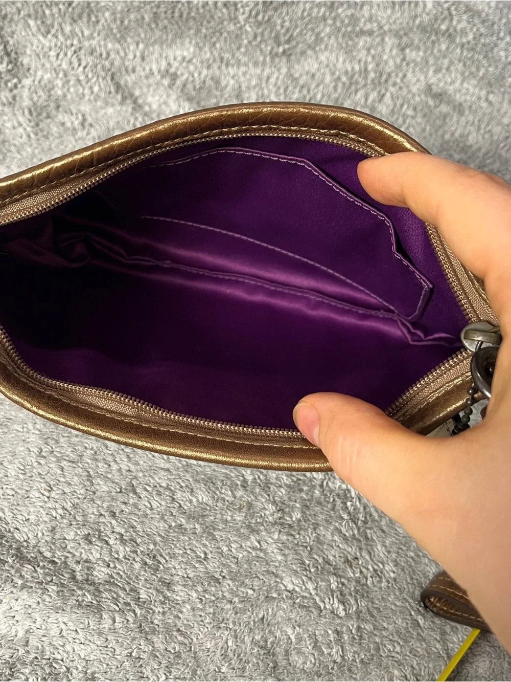 COACH Metallic Brown Leather Wristlet Clutch Y2K excellent